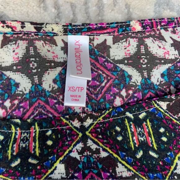 Sz XS Target Xhilaration Pattern Blouse with Cream Lace Sleece Detail - Picture 3 of 4